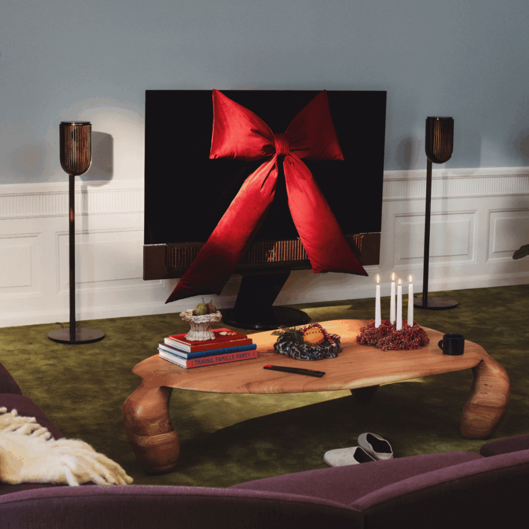 Bang Olufsen Gifting 2025 Beolab 8 og Beovision Theatre 1200x1200