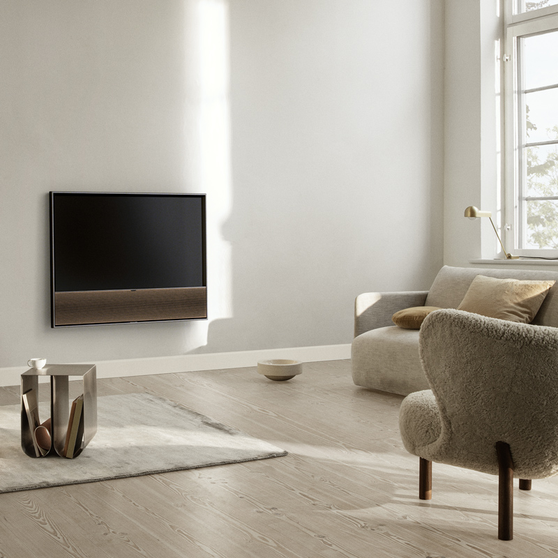 Beovision Contour i stue 800x800 1 - B&O